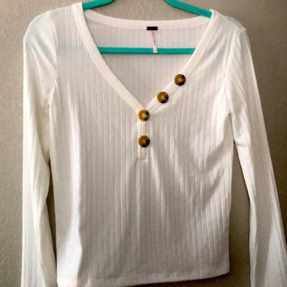 White v neck shirt